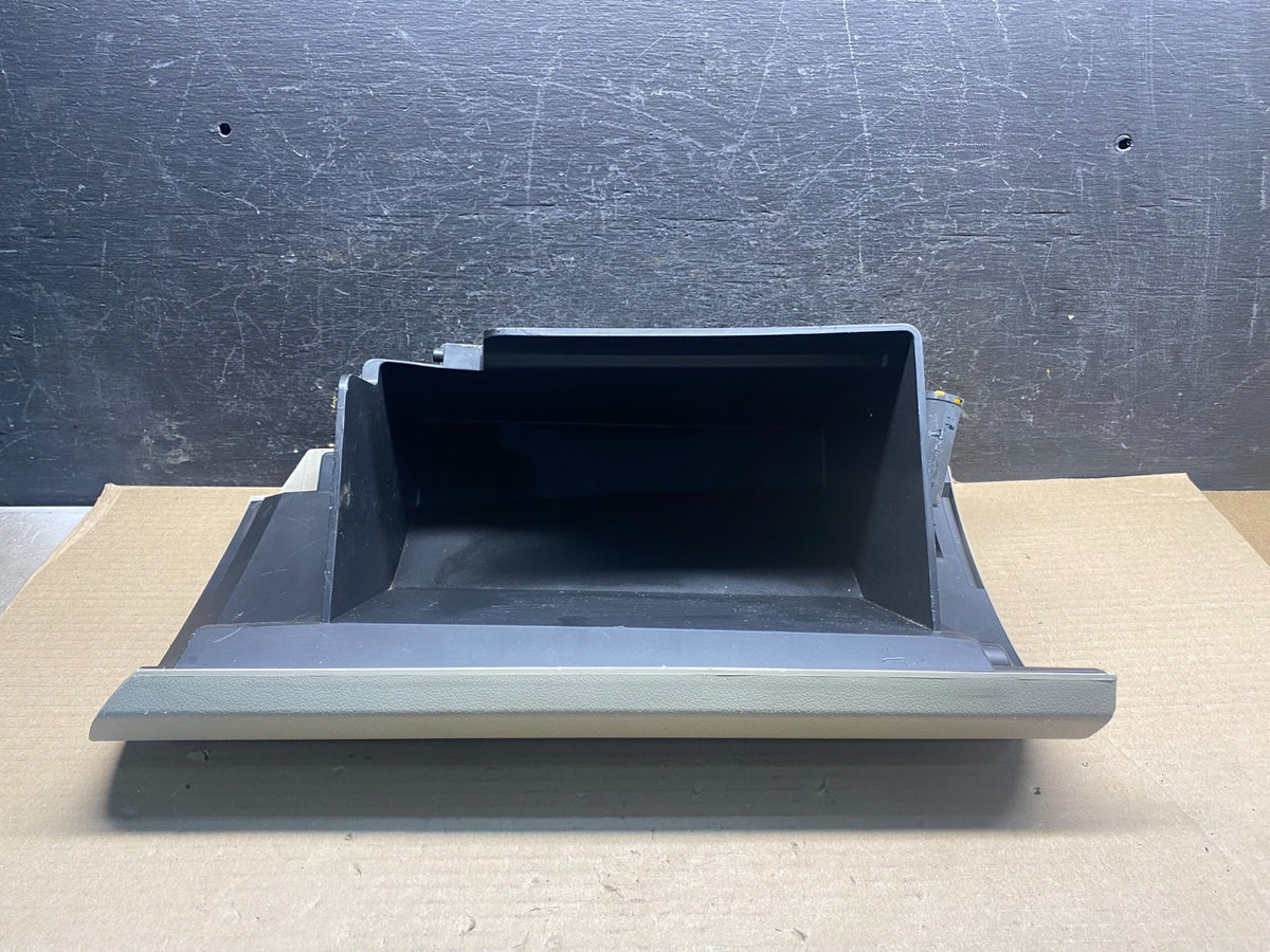 2010 - 2014 Subaru Outback Right Passenger Side Glove Box AH9720 DG8