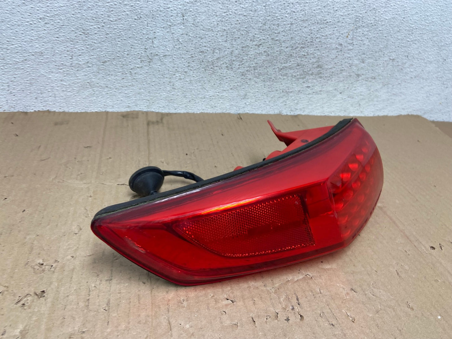 2003-2008 Infiniti FX35 FX45 Driver Left LH Side Tail Light AE8976 LK2