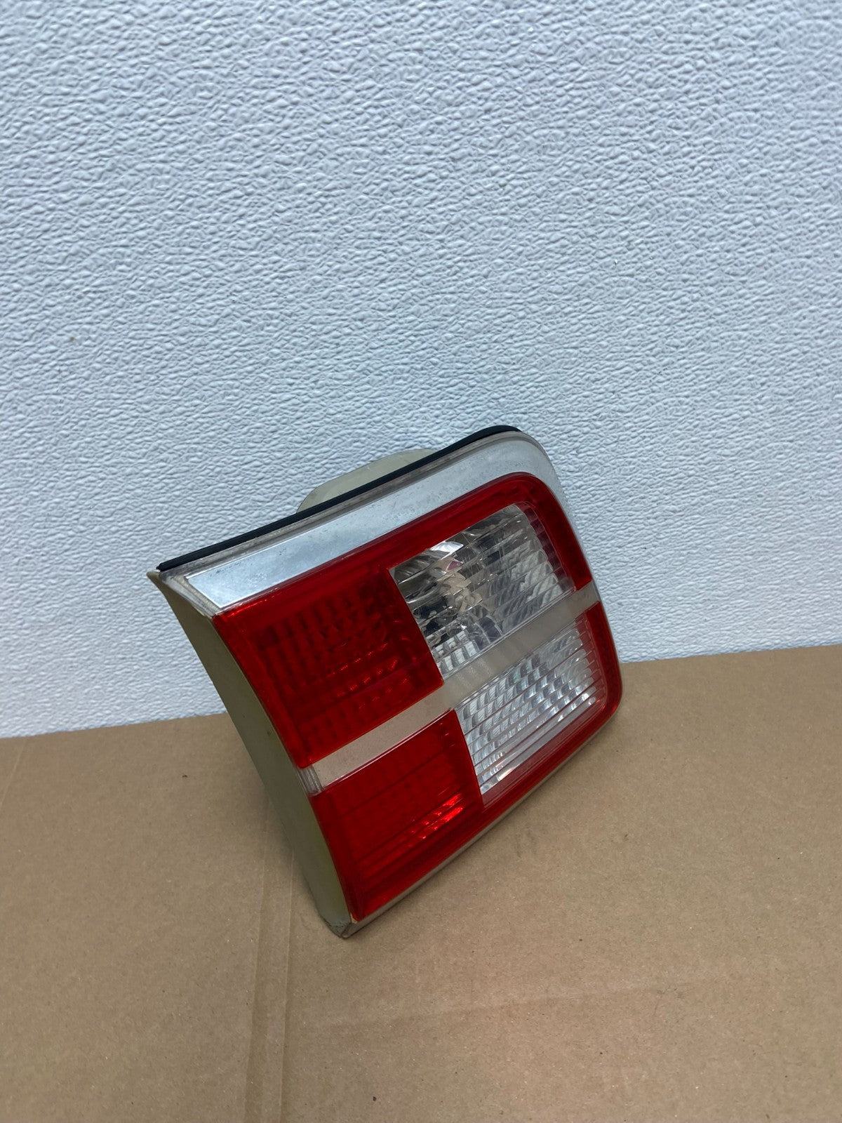2007 to 2010 Saturn Outlook Left Driver LH Inner Tail Light OEM AB6756 DW2