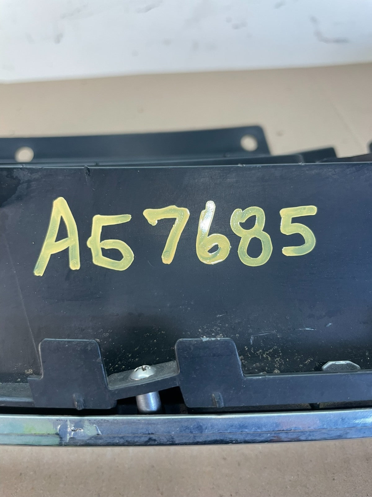 2002 to 2004 Honda Odyssey Front Grill Grille AG7685 PS4