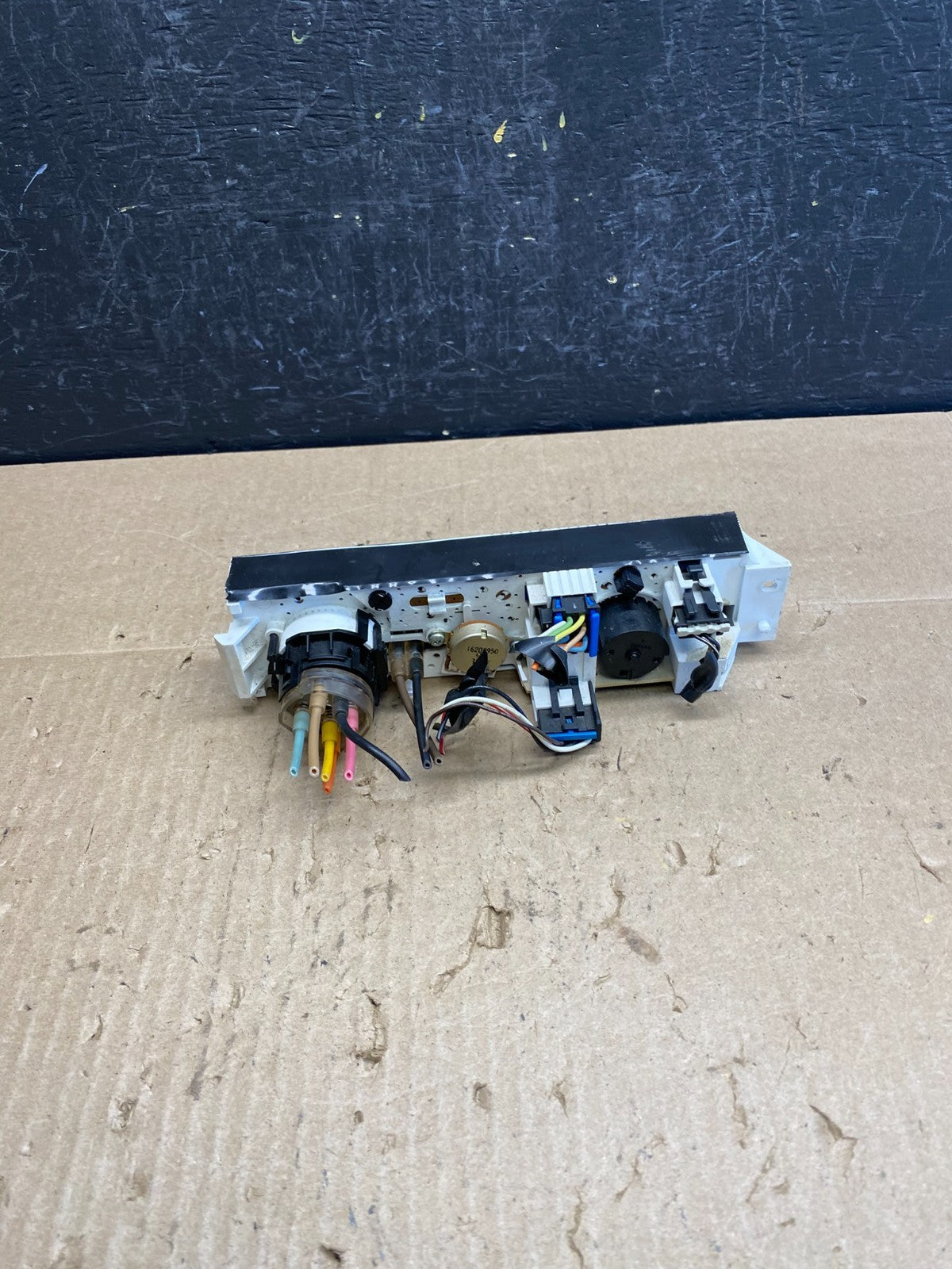 2001 - 2007 GMC Chevrolet Express 1500 Climate Control A/C AC6750 DG3