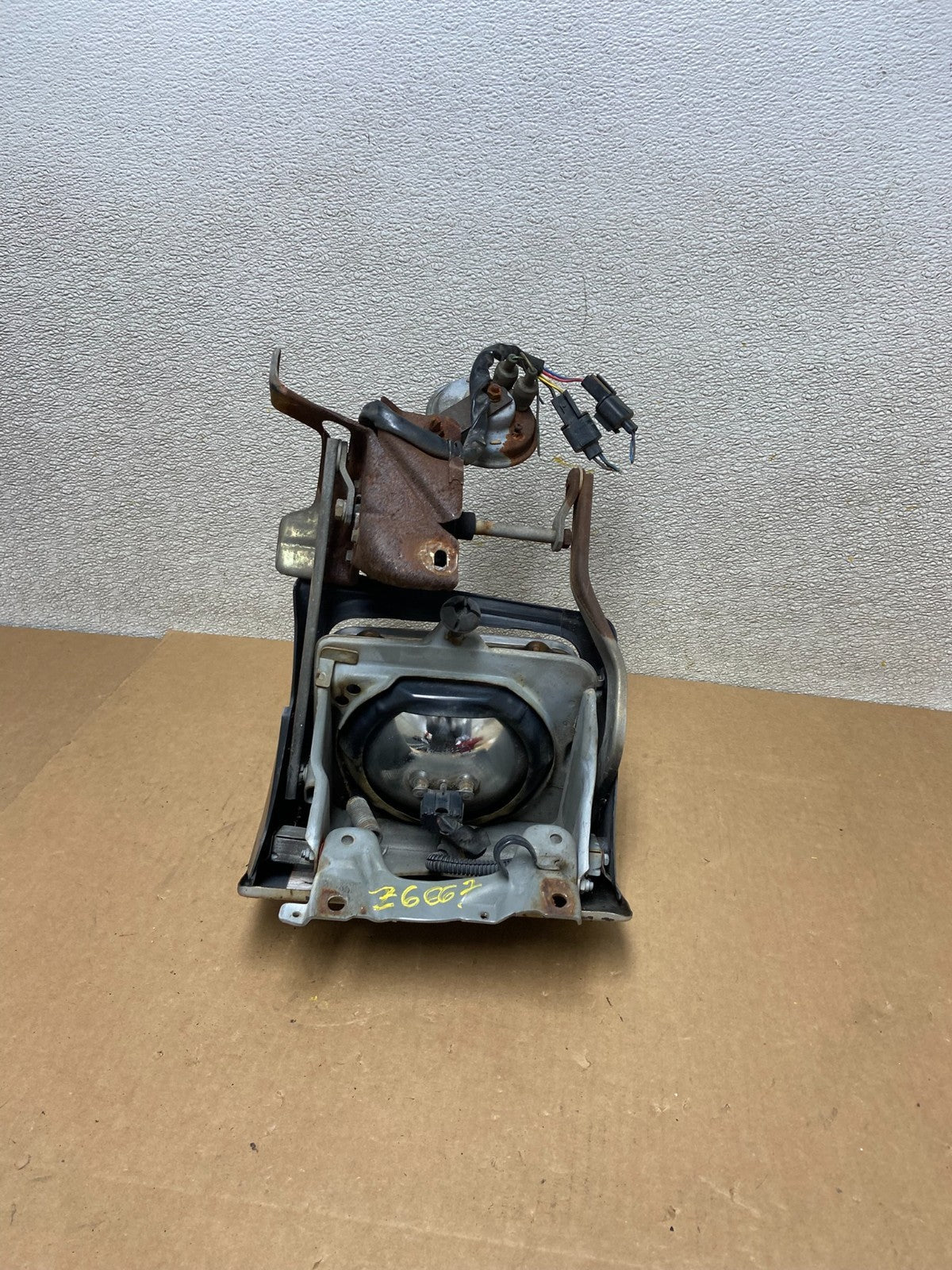 1983 - 1989 Mitsubishi Starion Left Driver LH Headlight Oem Z6667 DG8