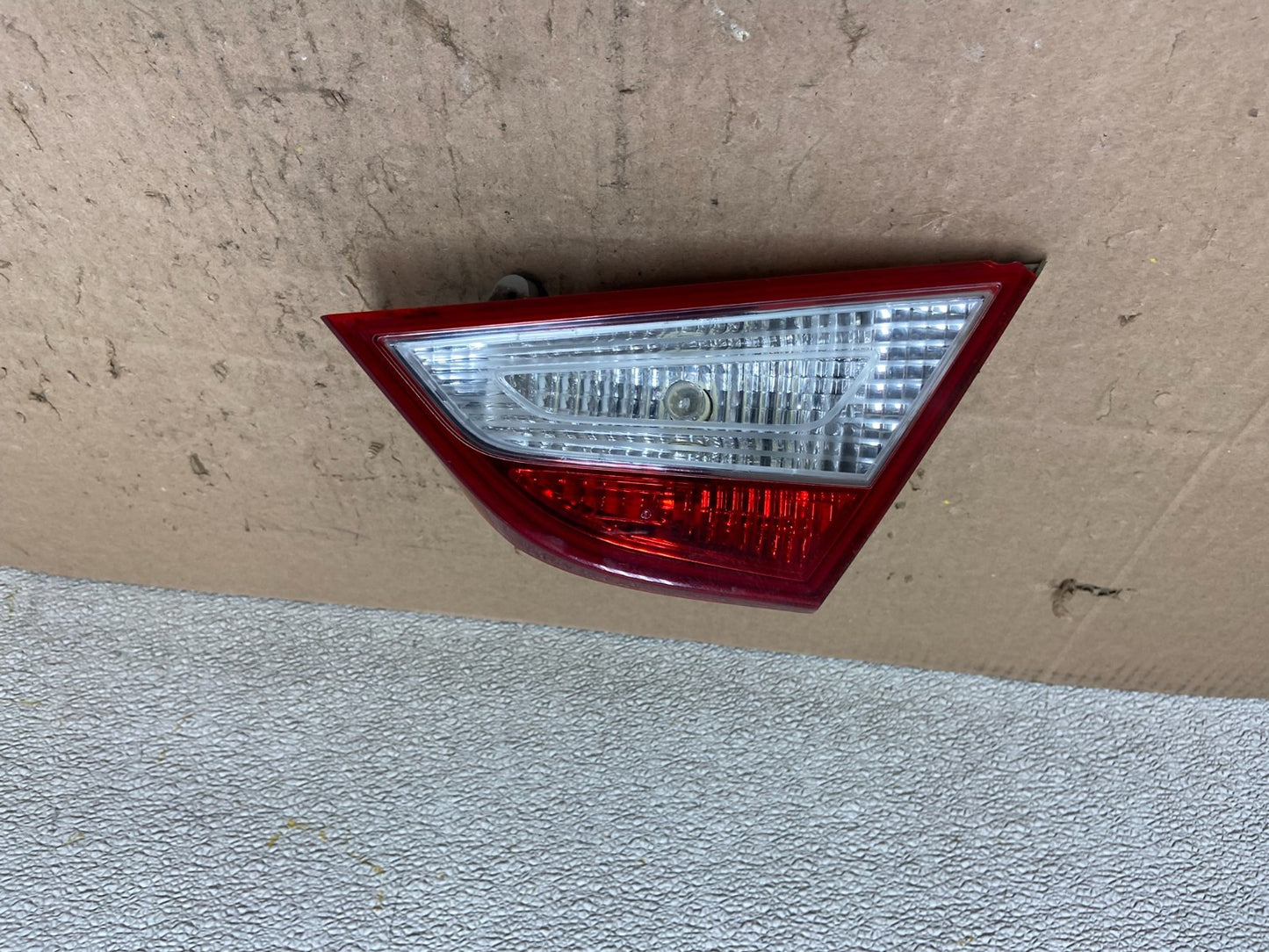 2011 to 2014 Hyundai Sonata Right Passenger Rh Inner Tail Light Oem Y3021 DW0