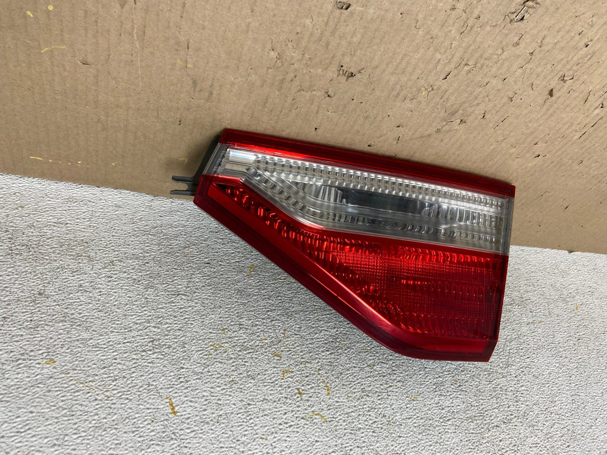 2011 - 2013 Honda Odyssey Inner Tail Light Right Passenger RH Side AH5911 LK2