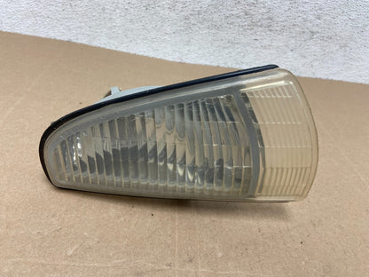 1995 to 1999 Buick Riviera Right Passenger Side Turn Signal Headlight AE48560