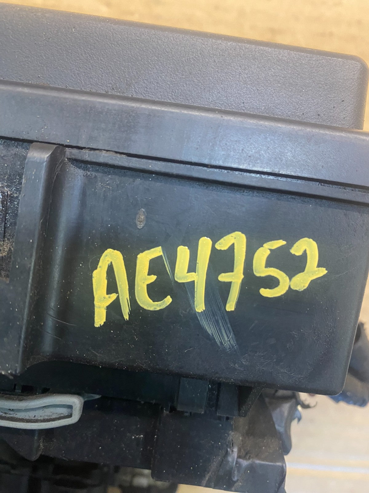 2009 Jeep Grand Cherokee Fuse Box Relay Panel 04692215aa AE4752 DW7