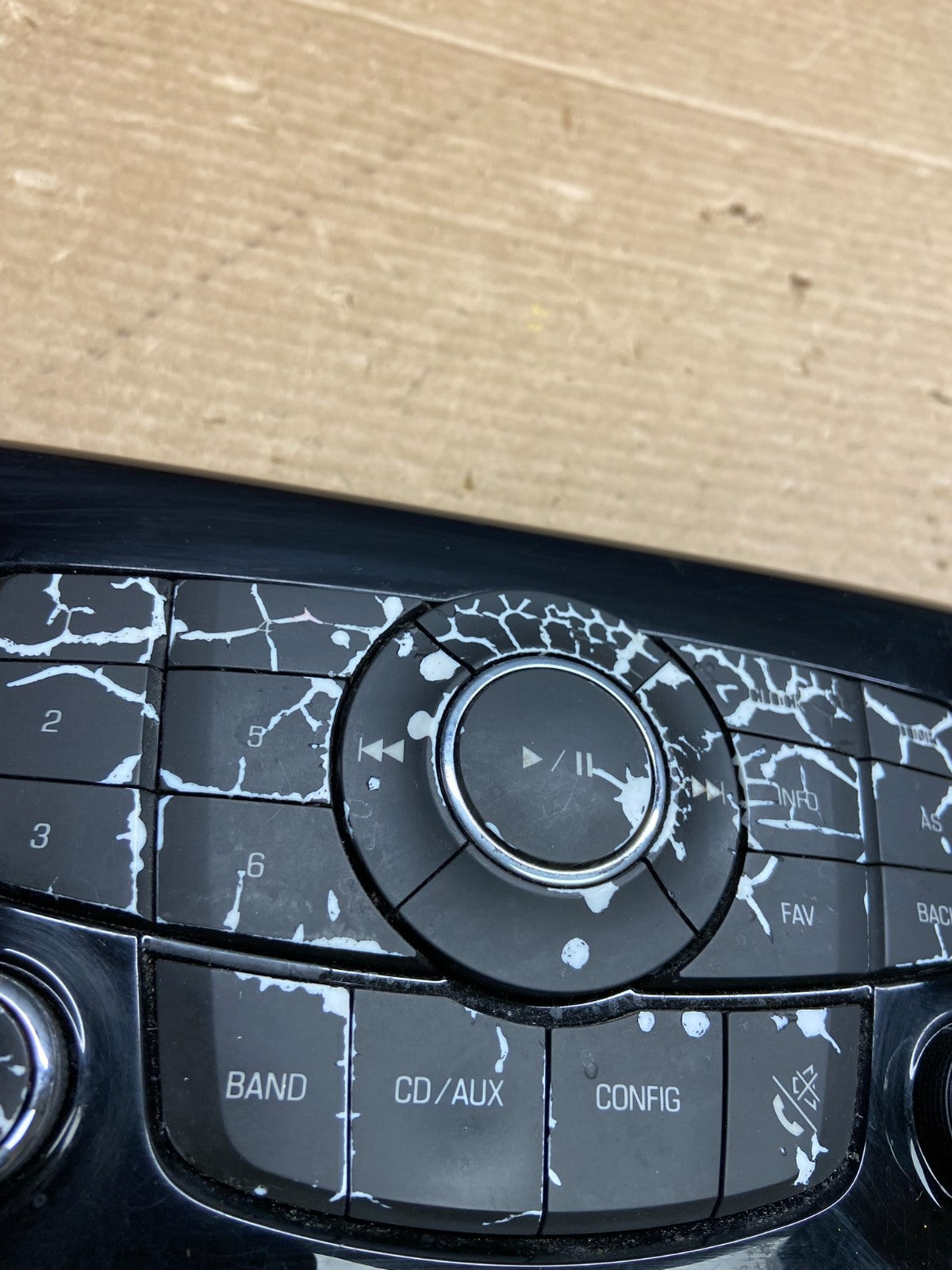 2012 to 2014 Chevrolet Cruze Radio CD Player Contol Panel 95166368 OEM W1607 DG3