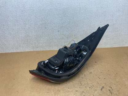 2008 2009 2010 BMW 5 525i 530i Right Passenger Rh Tail Side Light Oem Q8061 DW5