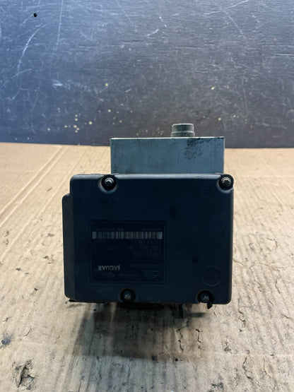 1998 to 2002 Jaguar  XJ8 ABS Anti-Lock Brake Pump Module OEM S4764 DG4