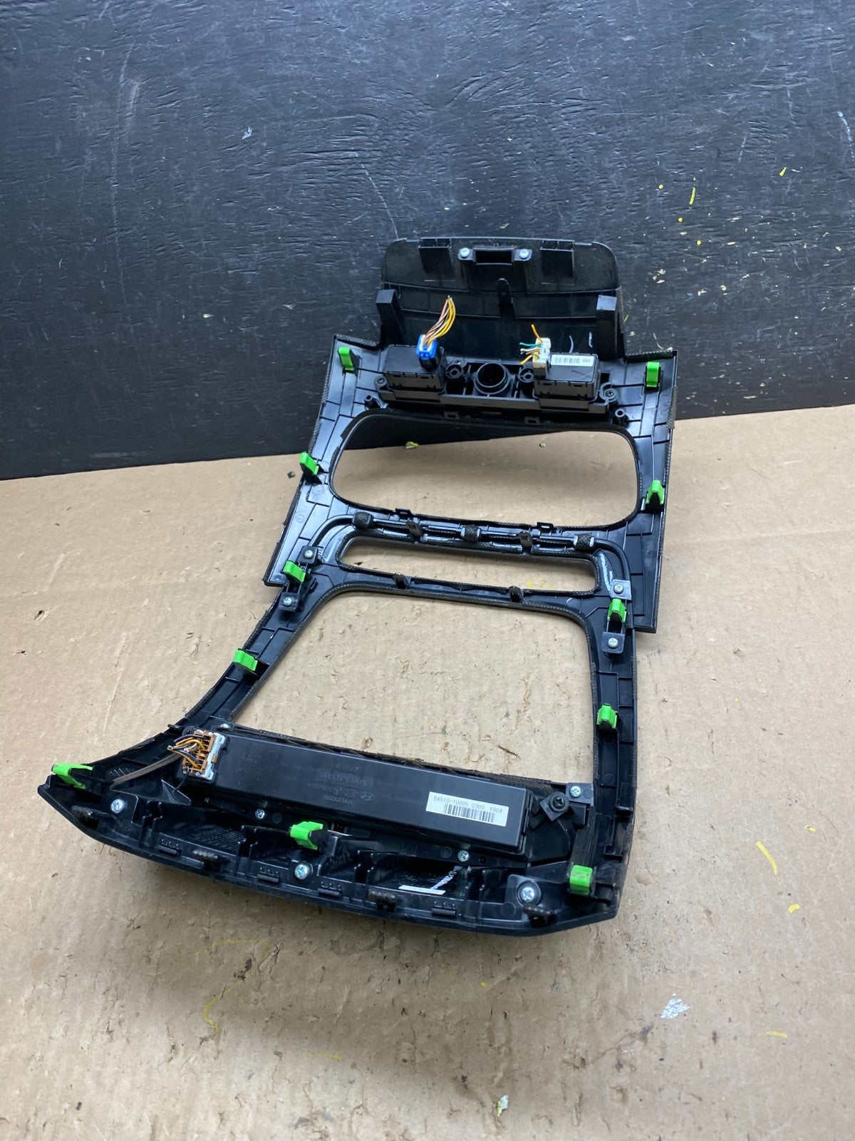 2014 2015 Kia Sorento Front Dash Radio Bezel Trim Air Vent T5839 DG3