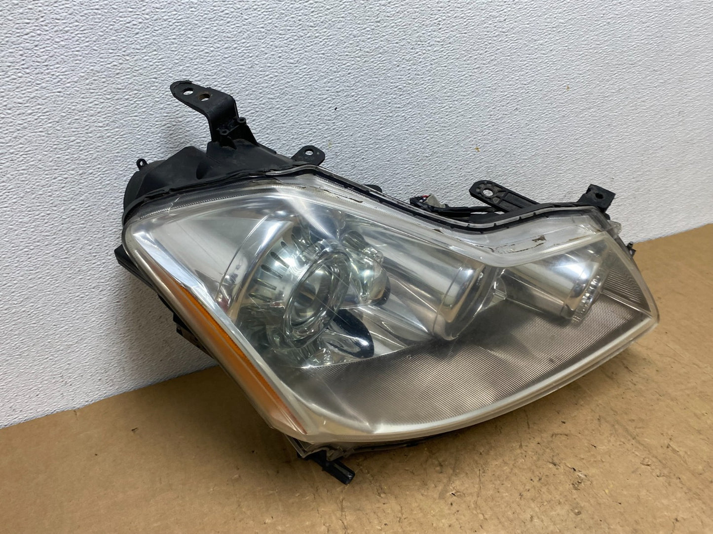 2006 to 2010 Infiniti M35 Right Passenger Rh Xenon HID Headlight AD1389 DW2