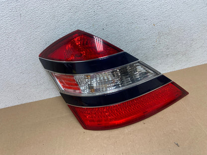 2007 - 2009 Mercedes-Benz S-Class Tail Light Left Driver LH Side AE4933 LK0