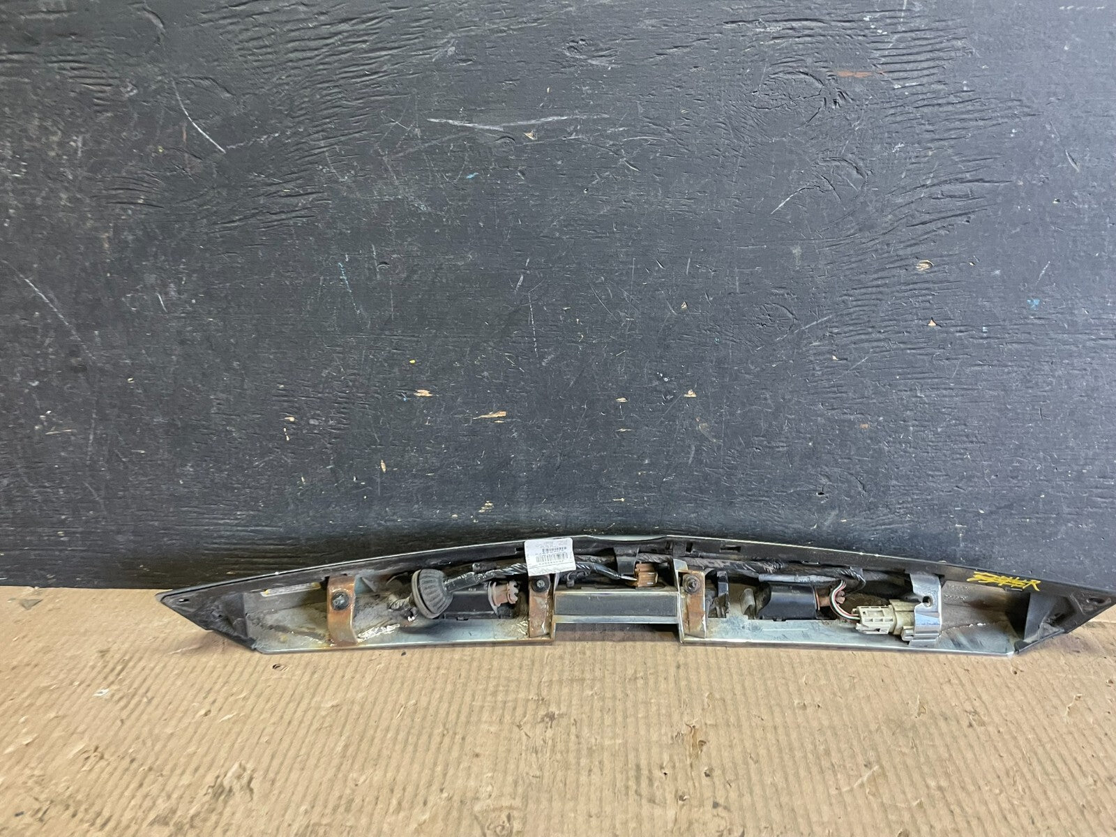 2010-2015 Cadillac SRX Rear Liftgate Tailgate Finish Molding W/ Camera M2946 DG7