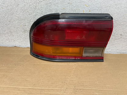 1991 Mitsubishi Galant Left Driver LH Side Tail Light AH2176 DG0