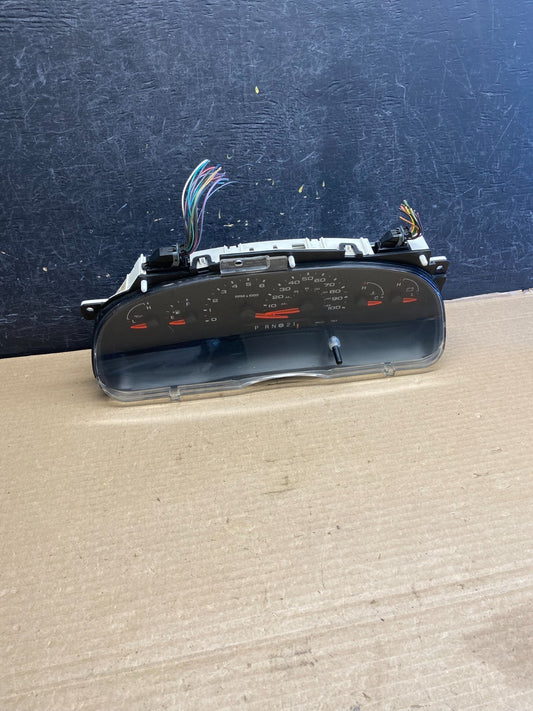 2004 to 2008 Ford E150 E250 Gauge Speedometer Cluster ah1502 DG0