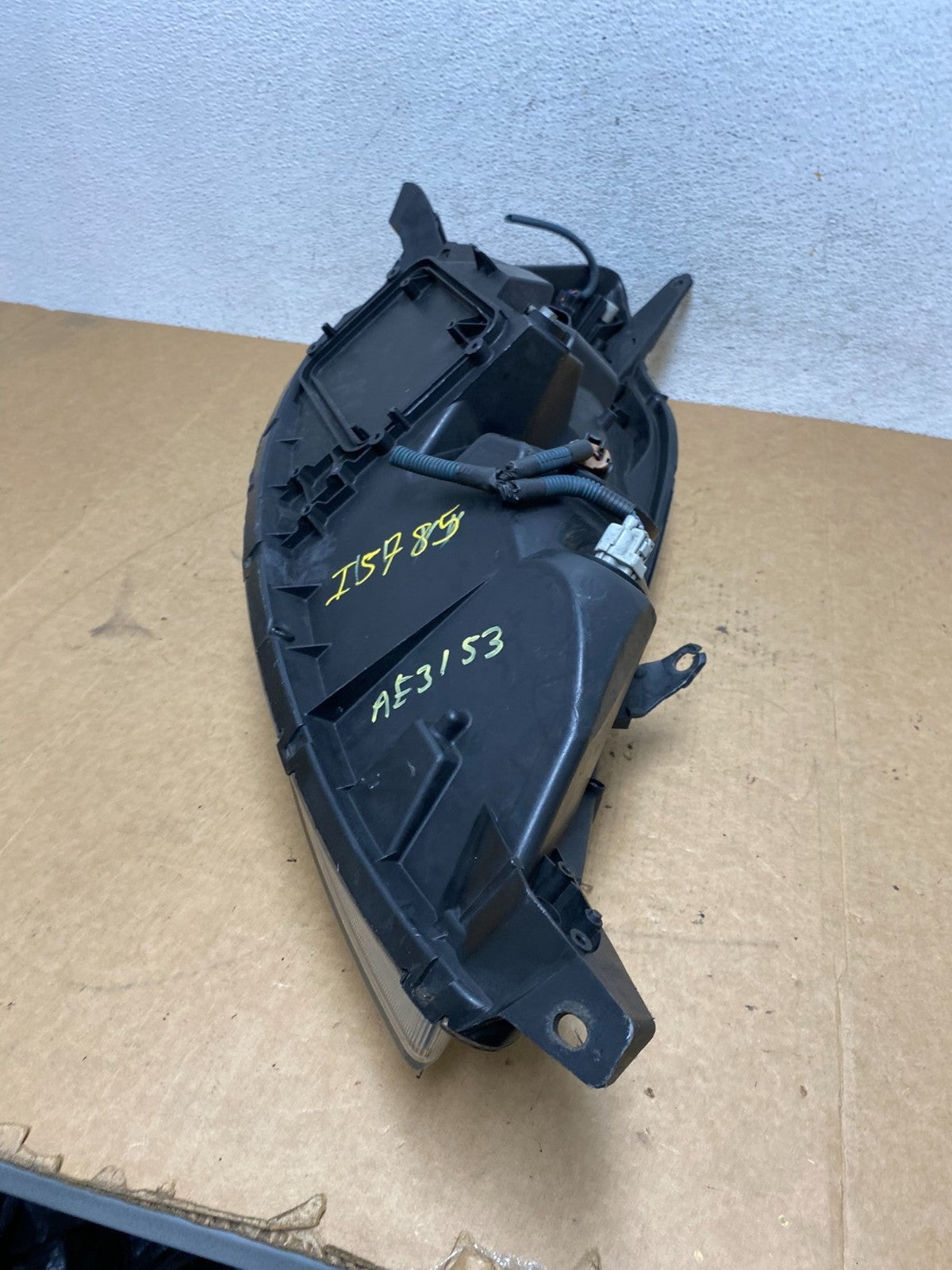 2006 to 2010 Toyota Sienna Left Driver Lh Side Headlight Halogen AE3153 DW7