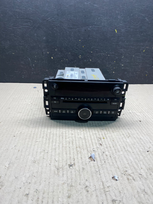 2010 Saturn Outlook Radio AM/FM CD MP3 AUX Receiver O3447 DG0