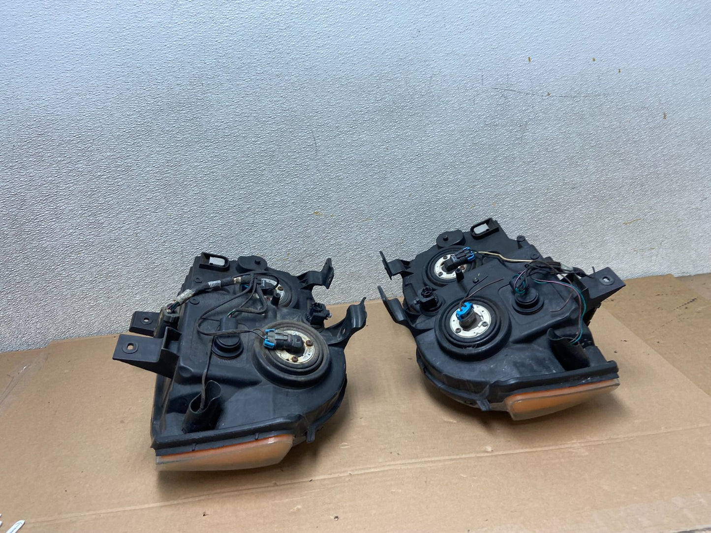2005-2007 Jeep Grand Cherokee Left+Right Halogen Headlights AA9874 DW10