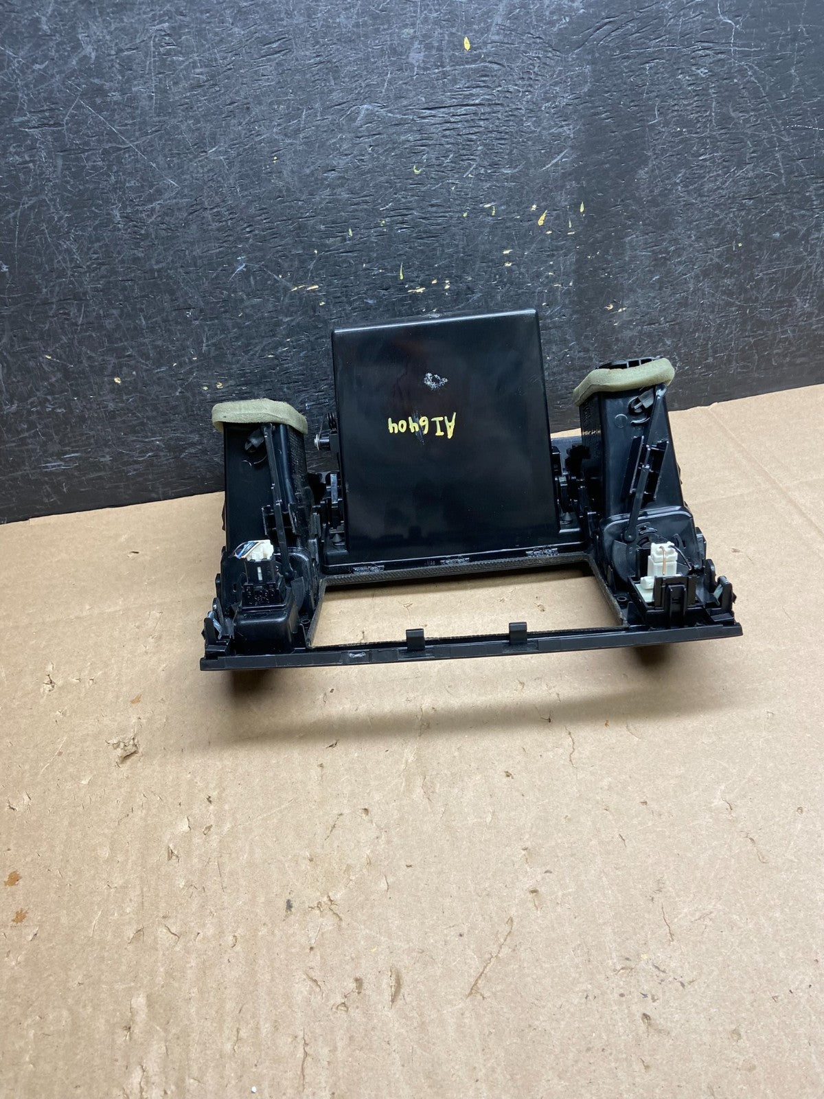 2007 to 2012 Nissan Versa Center Vent Dash Radio Trim Bezel AI6404 DG4