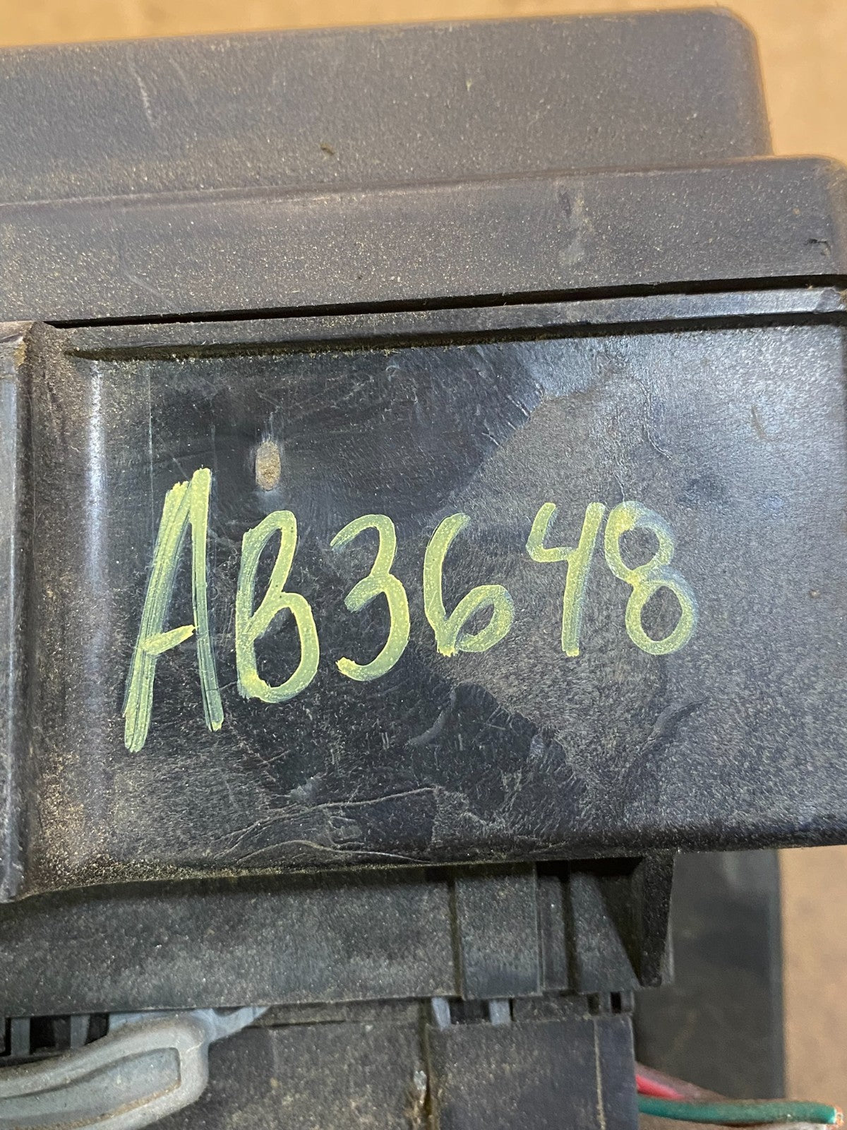 2005 2007 Dodge Dakota Integrated Power Fuse Box Body Control AB3648 DG7