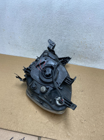 2002 to 2004 Honda CRV CR-V Right Passenger RH Halogen Headlight AI3565 DW7