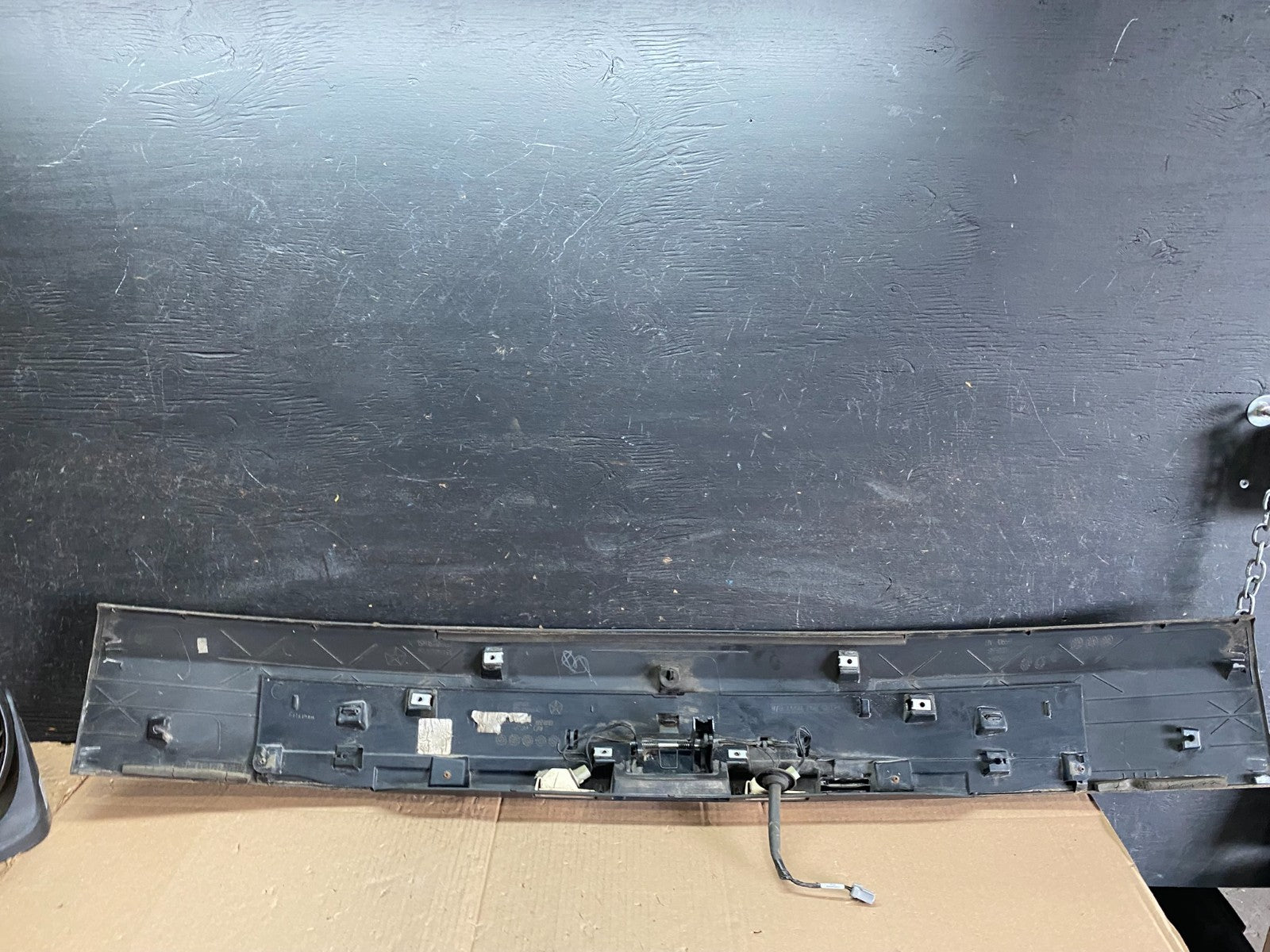 2011-2018 Dodge Grand Caravan Rear Tail Gate Trim Molding Panel OEM R5192 DG8