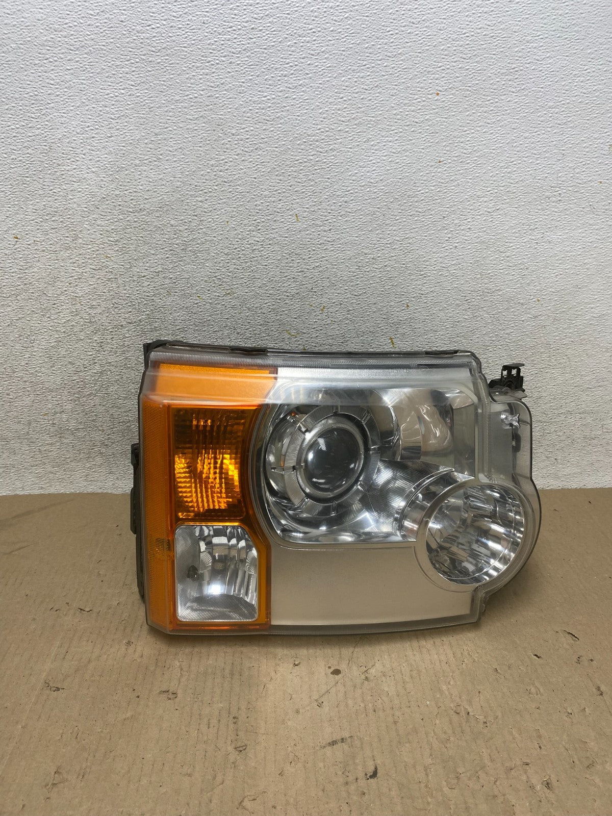 2005 - 2009 Land Rover Lr3 Right Passenger Rh Side Xenon Headlight AH6846 DW0