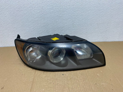 2004 to 2007 Volvo S40 Right Passenger Side Headlight Oem AB8141 DW0