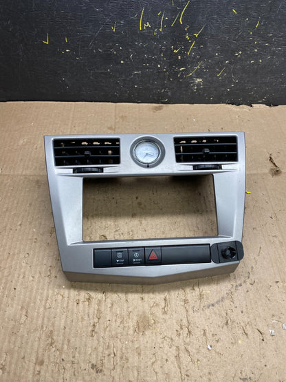 2007 2010 Chrysler Sebring Center Dash Radio Clock Bezel Trim Panel Oem Y7973 DG0