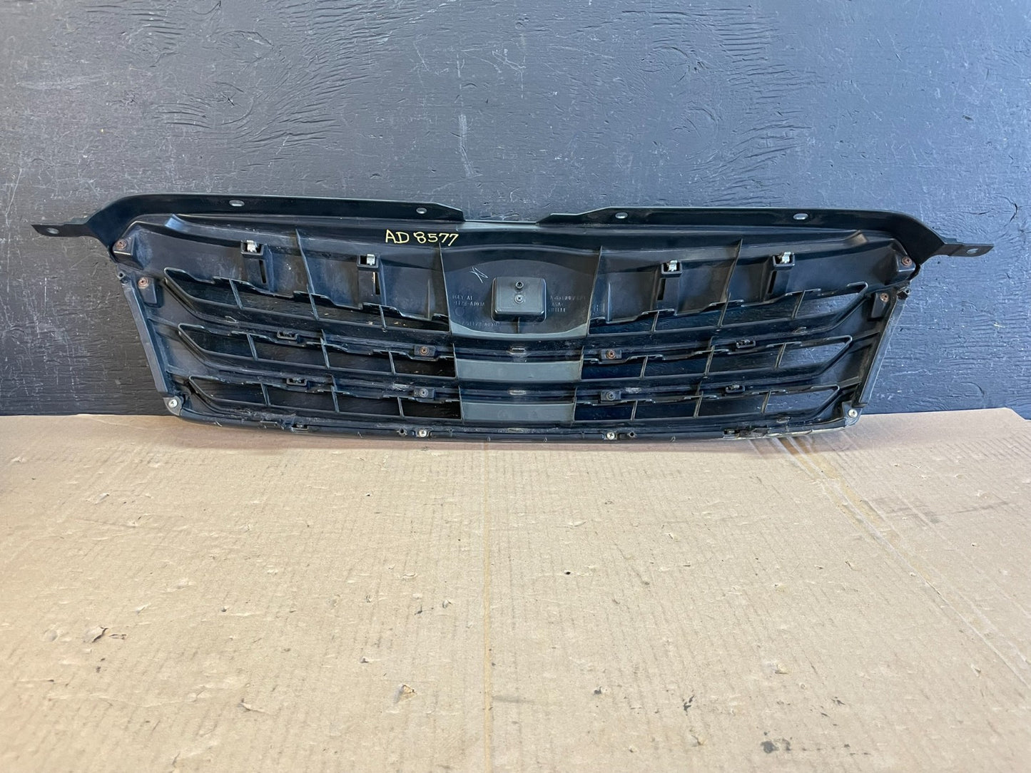 2010 to 2012 Subaru Legacy Outback Wagon Front Grill Grille AD8577 DG6