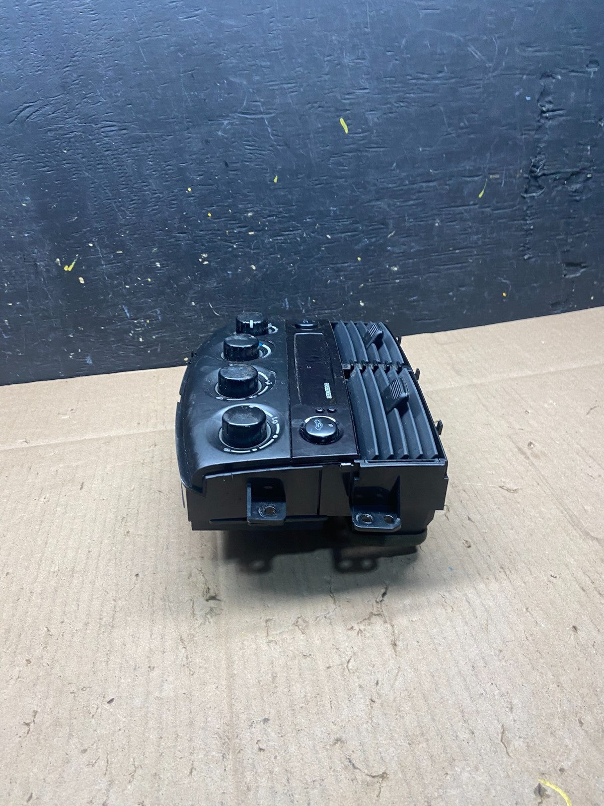 2004-2005 Toyota Sienna A/C Climate Heater Temperature Control Air Vent q0788 DG1