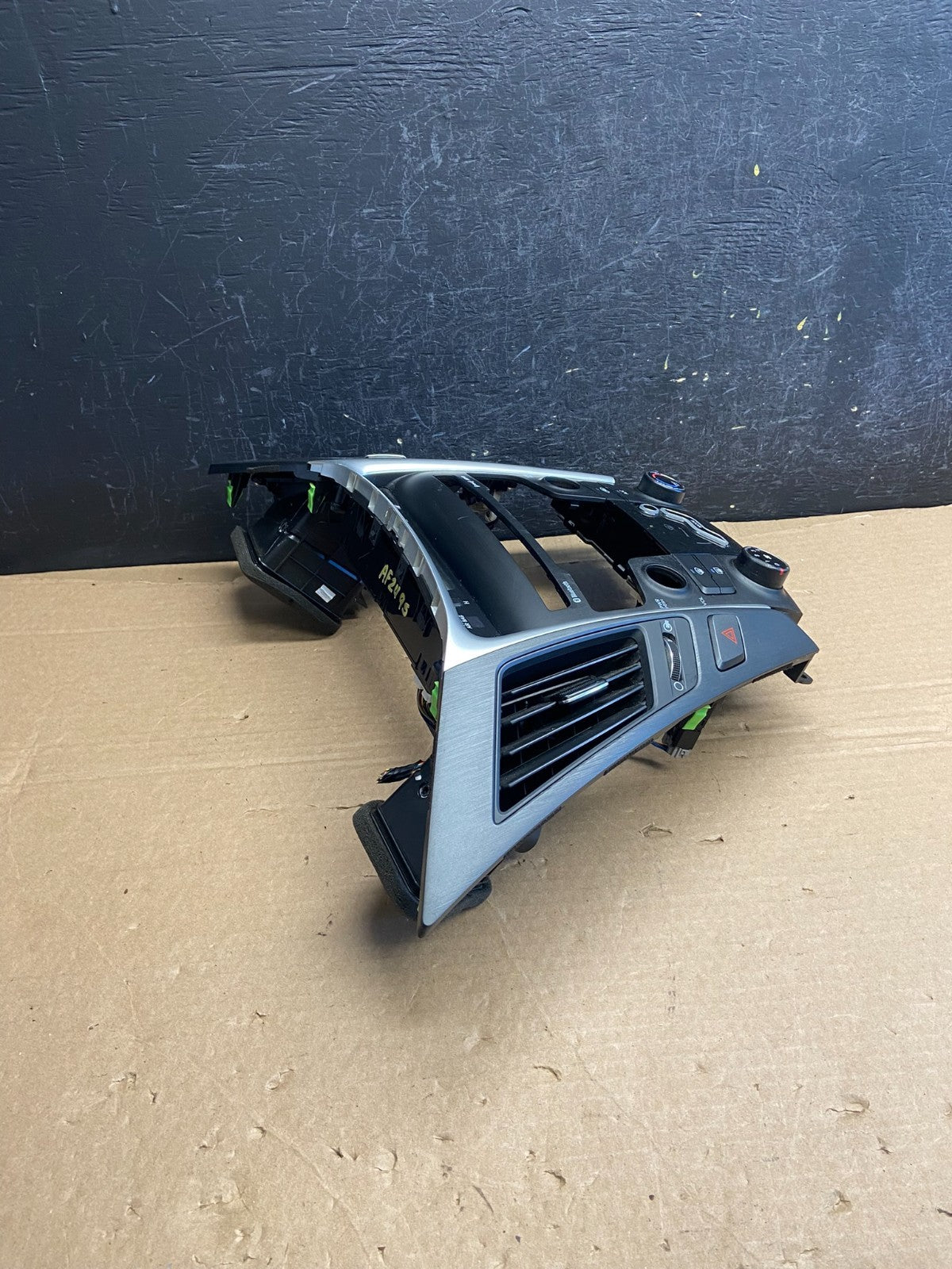 2011 - 2014 Hyundai Sonata Center Radio Climate Control Air Vent Bezel AF2495 DG1