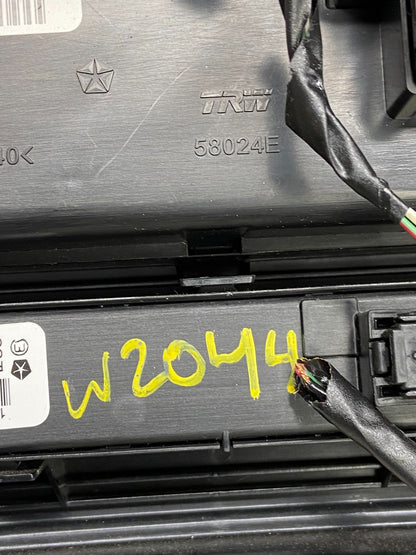 2008 to 2010 Jeep Grand Cherokee Center A/C Heater Climate Control OEM W2044 DG8