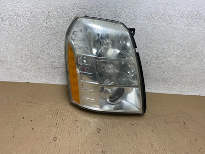 2007 - 2014 Cadillac Escalade Right Passenger Side Xenon HID Headlight AH5853 DW0