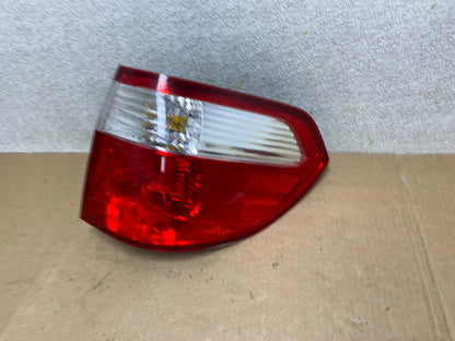 2005 2006 2007 Honda Odyssey Right Passenger RH Side Tail Light W8474 DW1