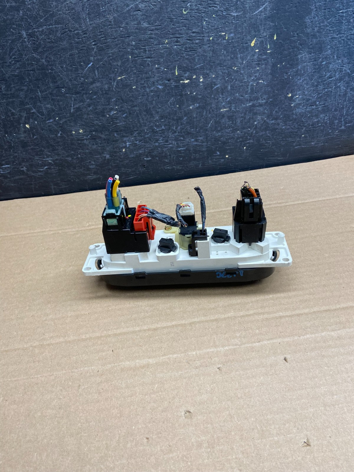 1999 to 2003 Ford Expedition F150 A/C Climate Control AG5032 DG3