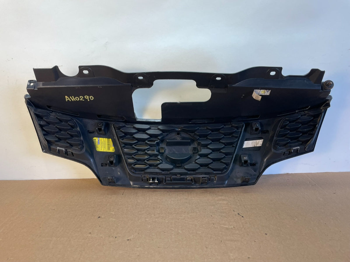 2013 to 2019 Nissan NV200 Front Upper Grill Grille AH0290 DG4
