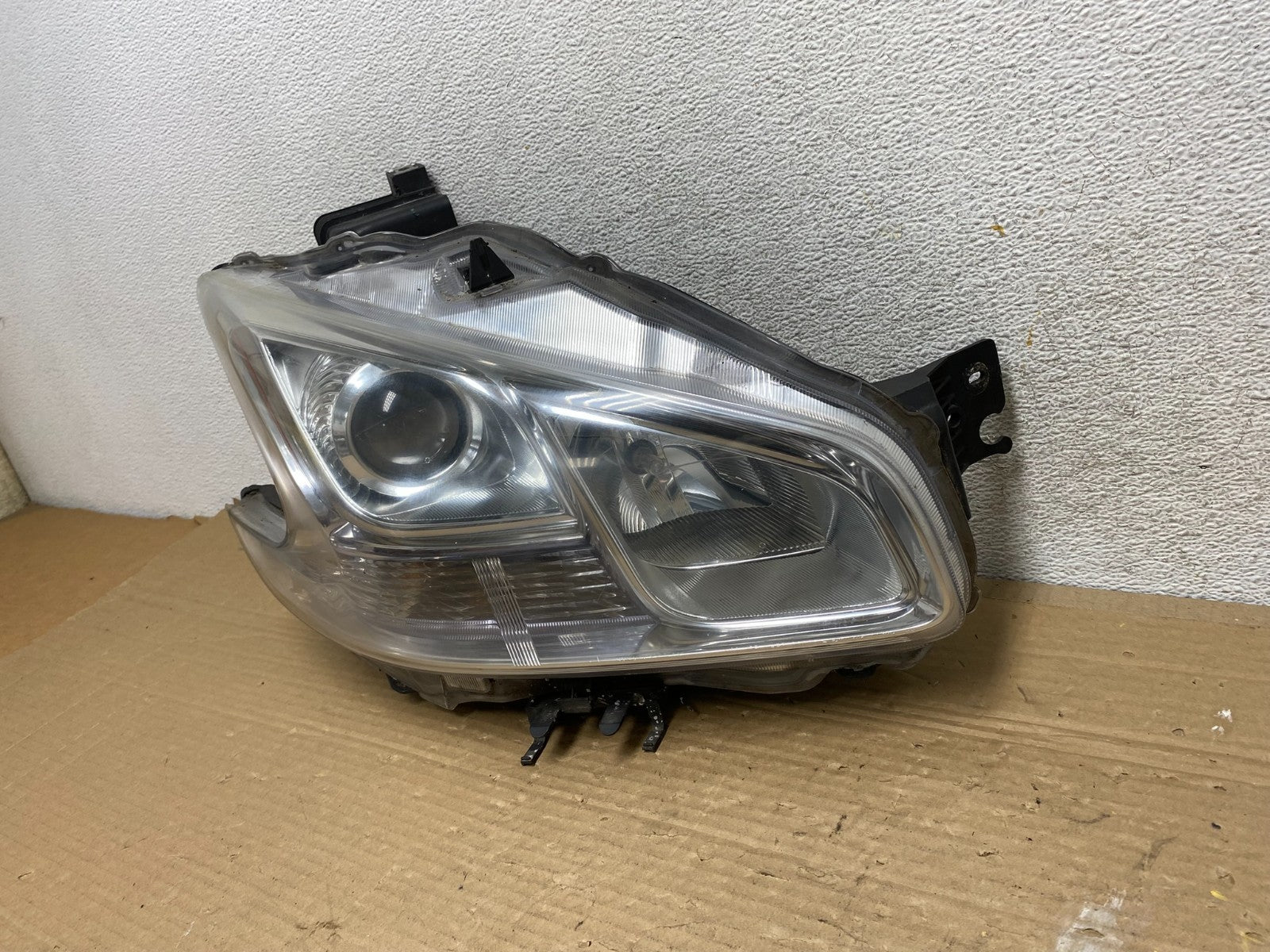 Halogen 2009-2014 Nissan Maxima Right Passenger Headlight DEPO AG9118 DW2