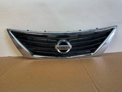 2012 to 2014 Nissan Versa Sedan Front Upper Grill Grille AH6057 DG0