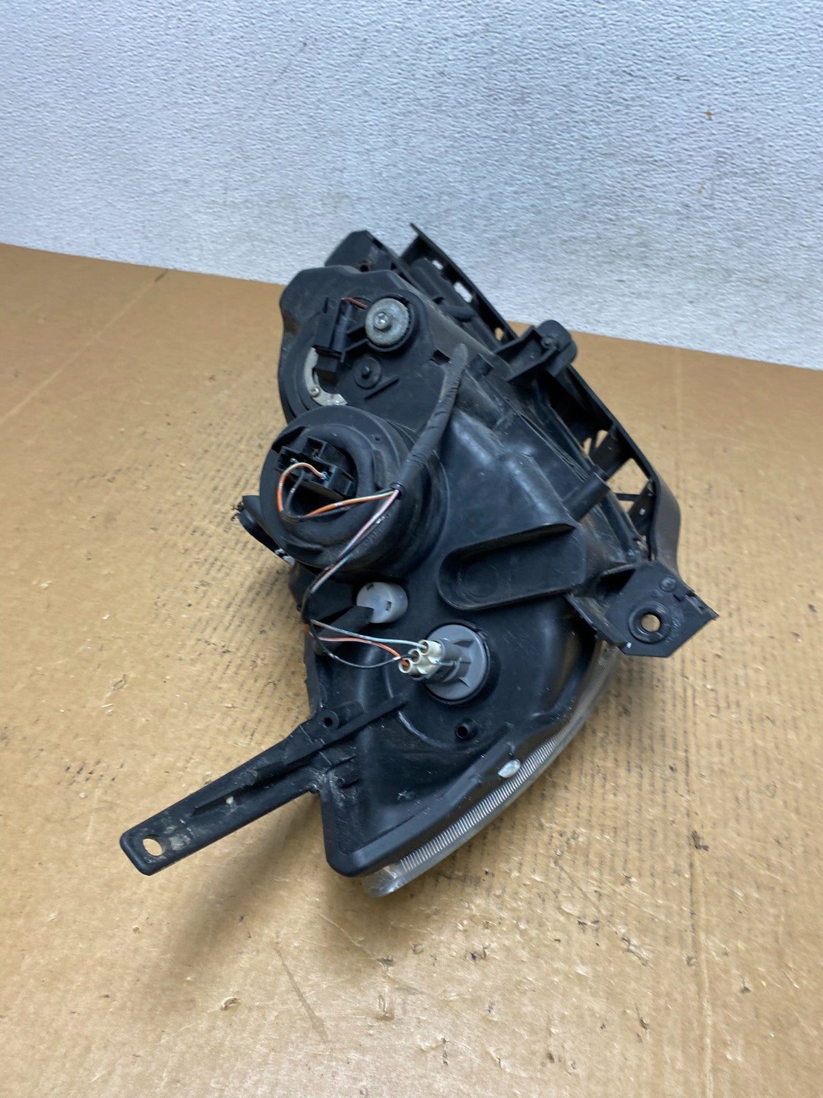 2004 to 2009 Mazda 3 Hatchback Left Driver LH Side Headlight AE1625 DW9