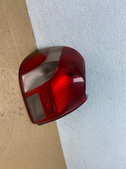 2000 to 2002 Toyota Echo Left Driver LH Side Tail Light AD4737 LK2