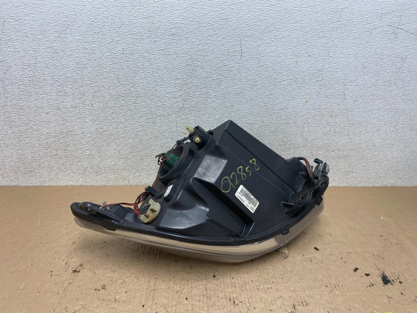 2010 2011 2012 Nissan Sentra Halogen Right Passenger Black Headlight Q2858 DW10