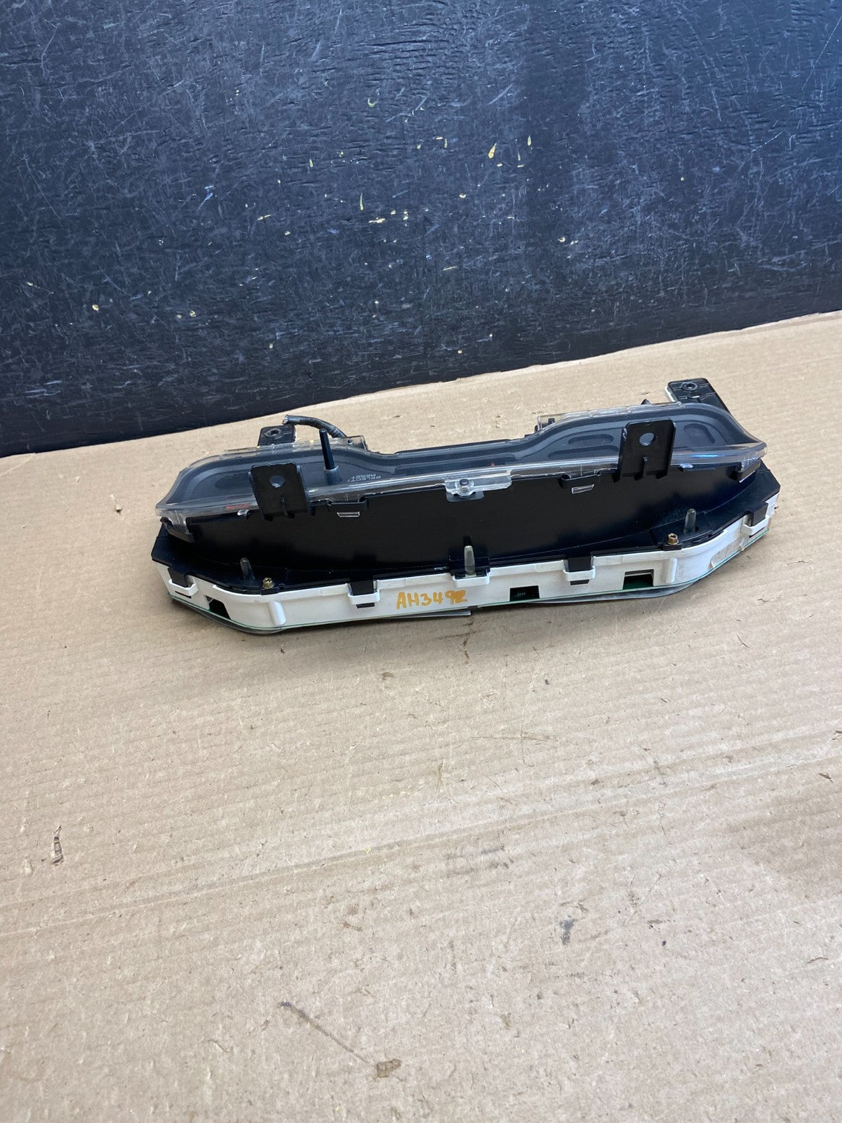 2004 2005 Ford Explorer Speedometer Cluster Gauge AH3492 DG4