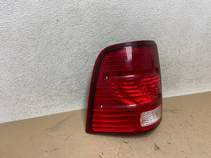 2002 to 2005 Ford Explorer Left Driver Lh Side Tail light AH6933 LK1