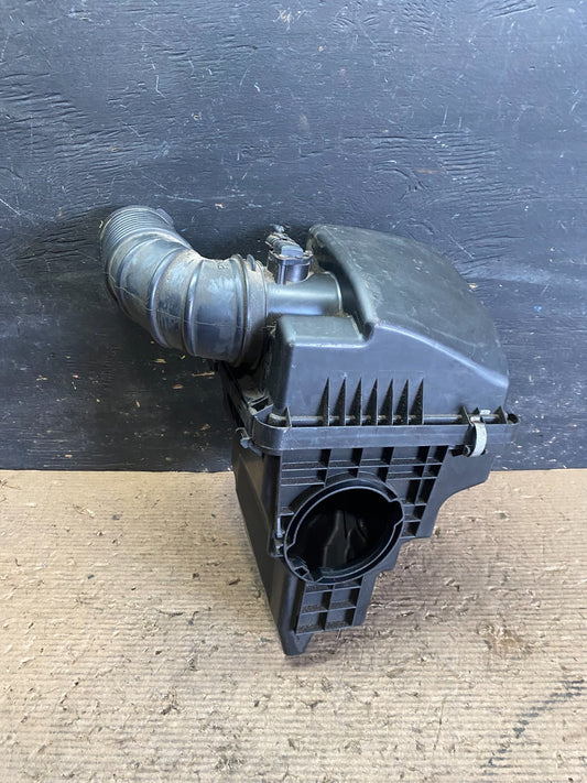 2019 to 2023 Mazda CX5 CX-5 2.5L T  Air Cleaner Box Filter Housing Oem s3612 DG0