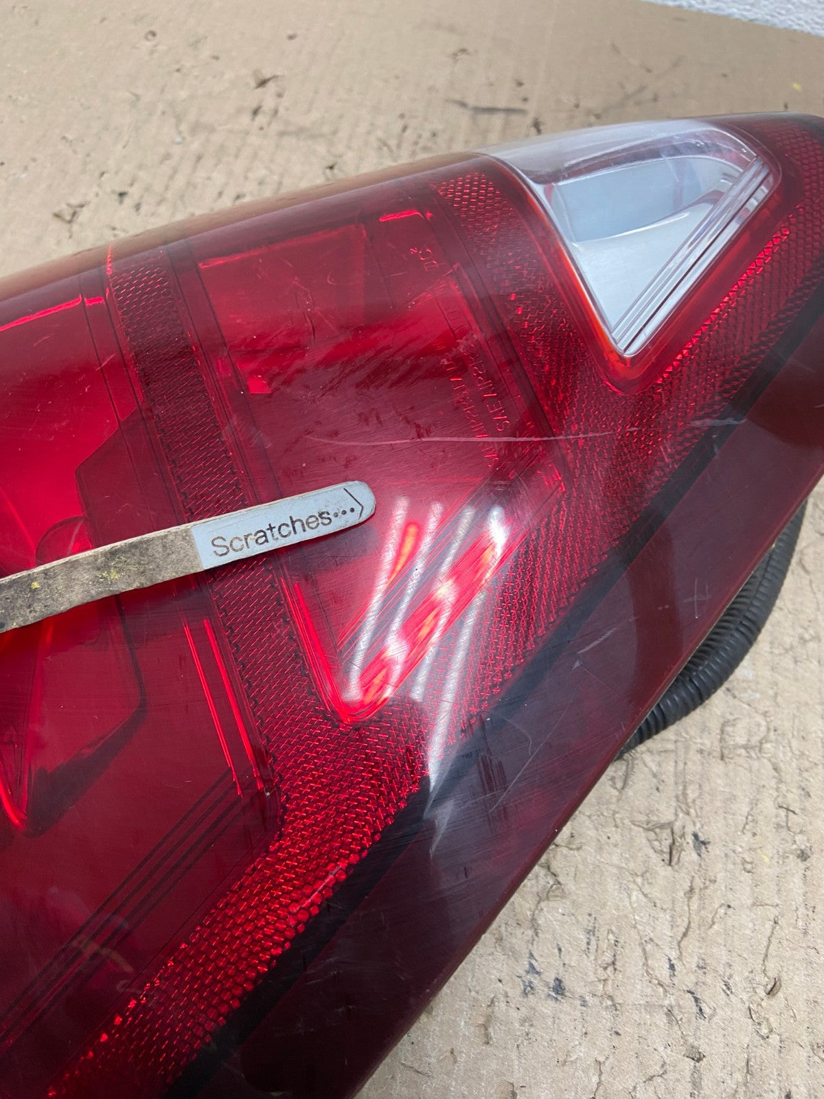 2005 to 2006 Jeep Grand Cherokee Left Driver Side Lh Tail Light AF7264 LK3