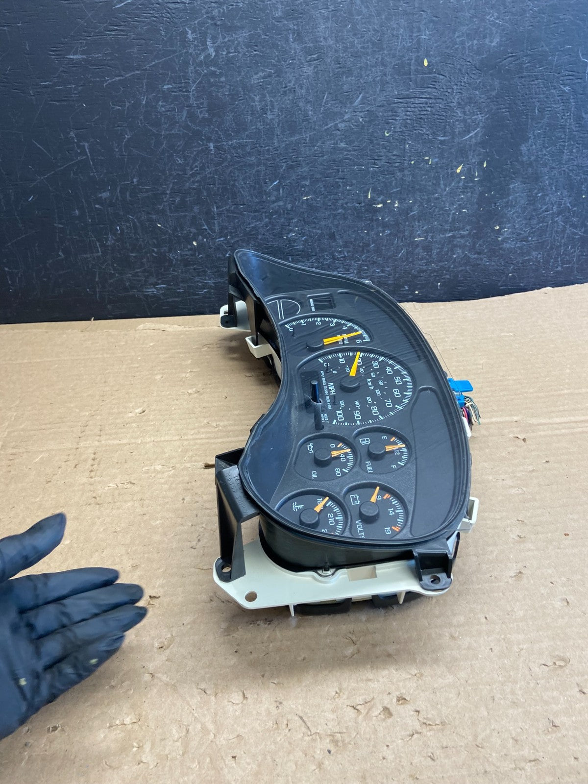1999 to 2002 Chevrolet Silverado Sierra Cluster Gauge Speedometer ECM AF2663 DG2