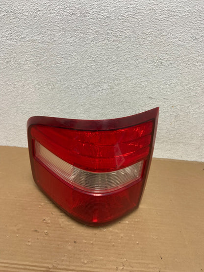 2004 to 2008 Ford F150 Flareside Left Driver LH Side Tail Light AD4192 DW0