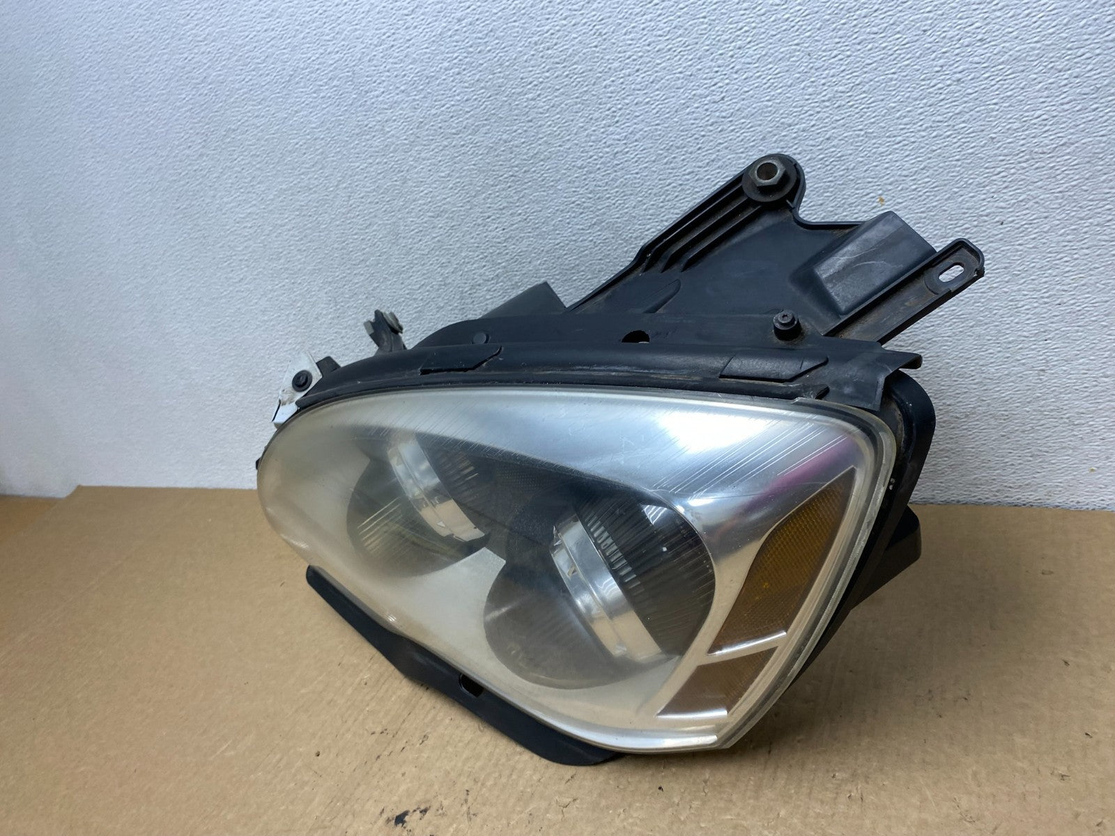 2007 to 2012 Gmc Acadia Halogen Headlight Left Driver LH Side AF9768 DW1
