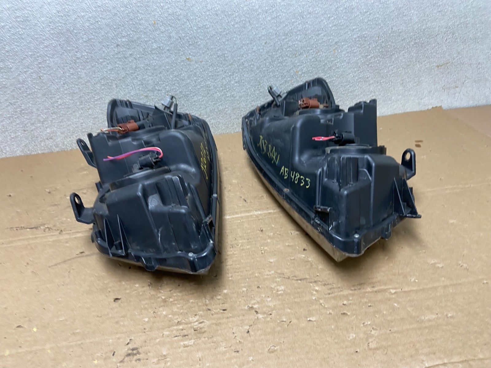 2004 2005 2006 Toyota Highlander Headlights Left+Right Side AB4833 DW10